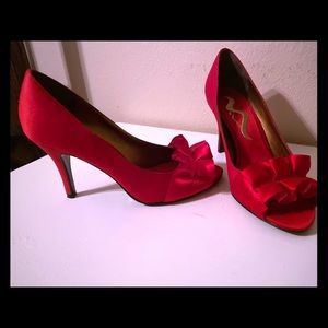 Red satin peep toe heels ~Nina~
